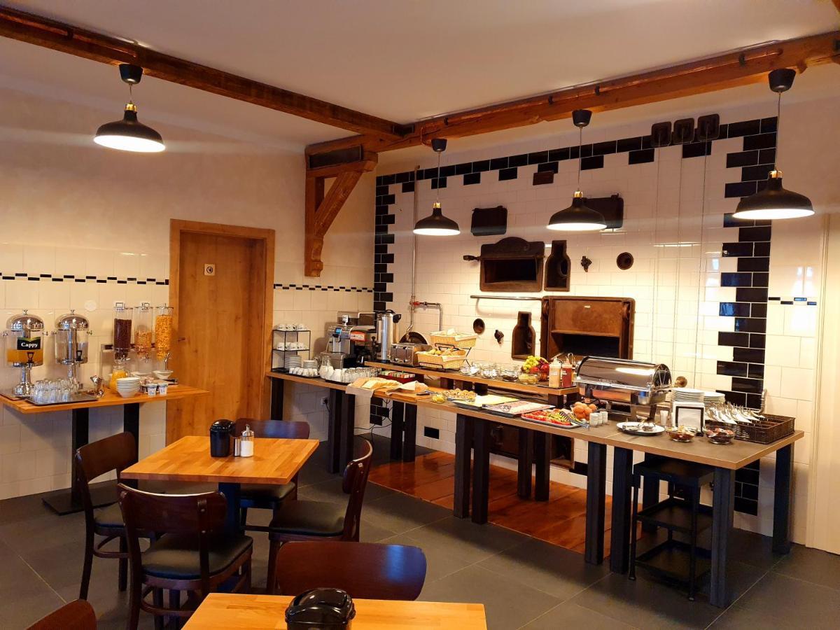 Hotel Kortus Jetrichovice  Bagian luar foto