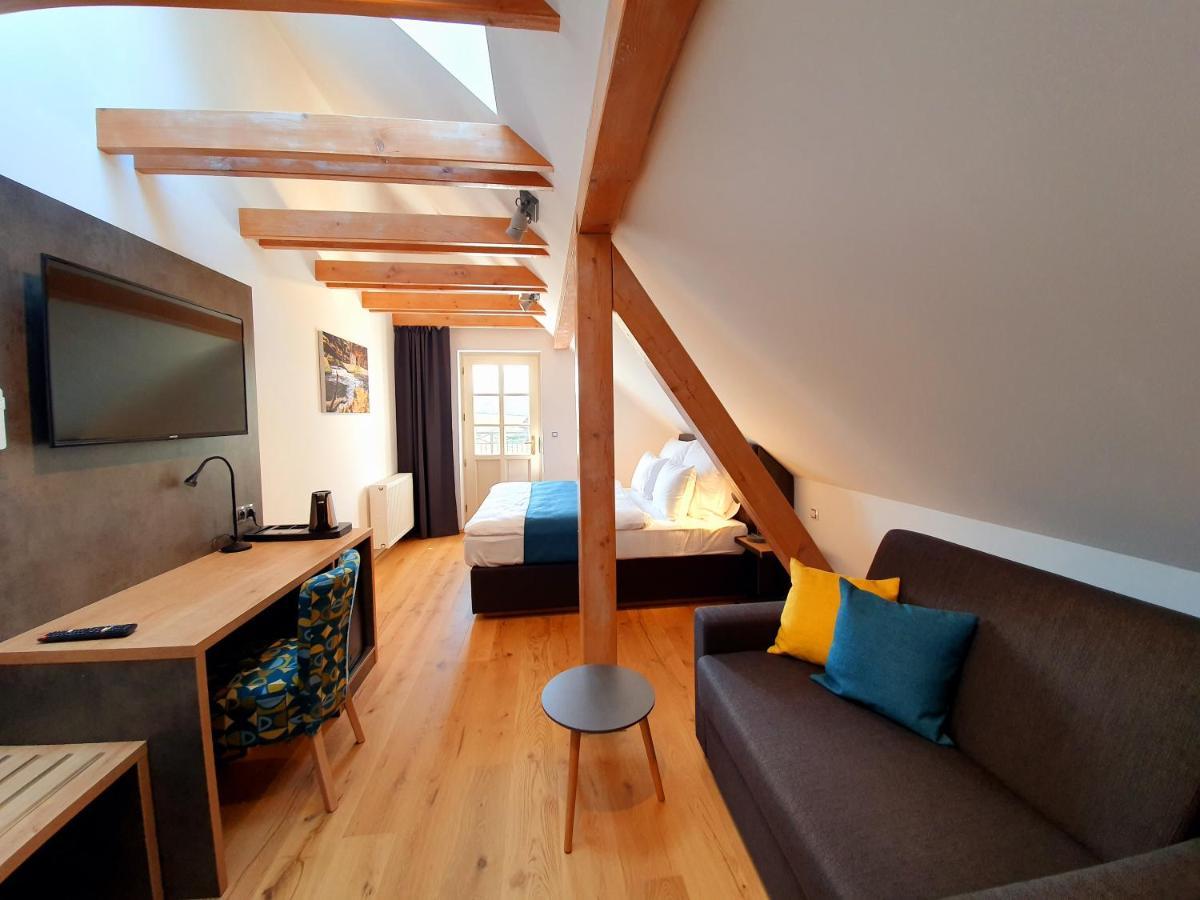 Hotel Kortus Jetrichovice  Bagian luar foto