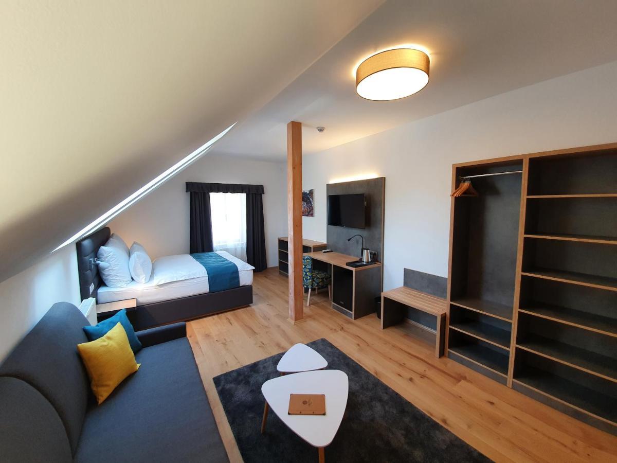 Hotel Kortus Jetrichovice  Bagian luar foto