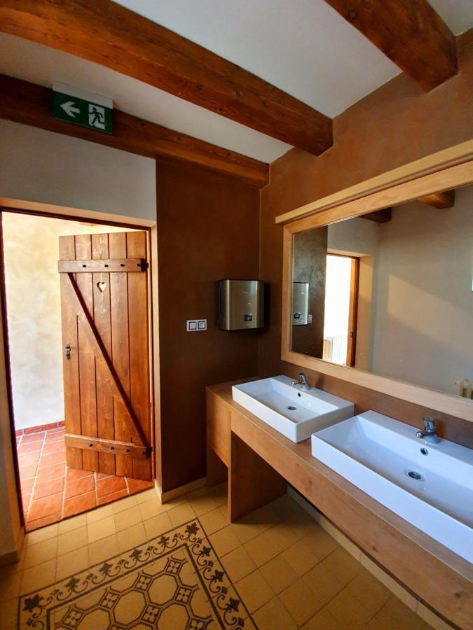 Hotel Kortus Jetrichovice  Bagian luar foto