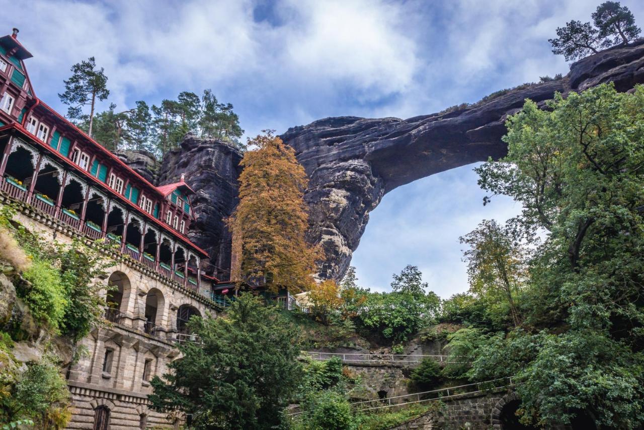 Hotel Kortus Jetrichovice  Bagian luar foto