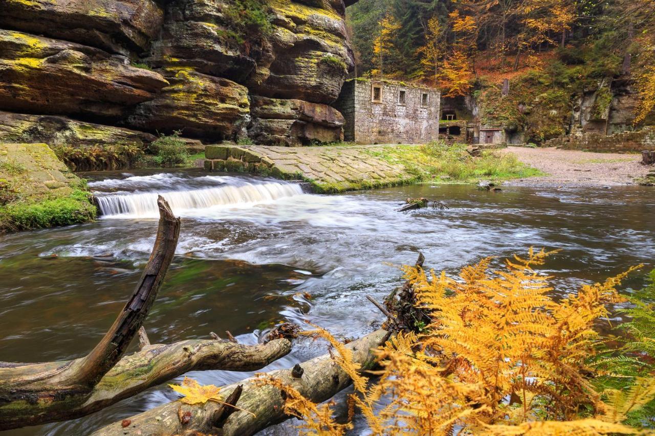 Hotel Kortus Jetrichovice  Bagian luar foto