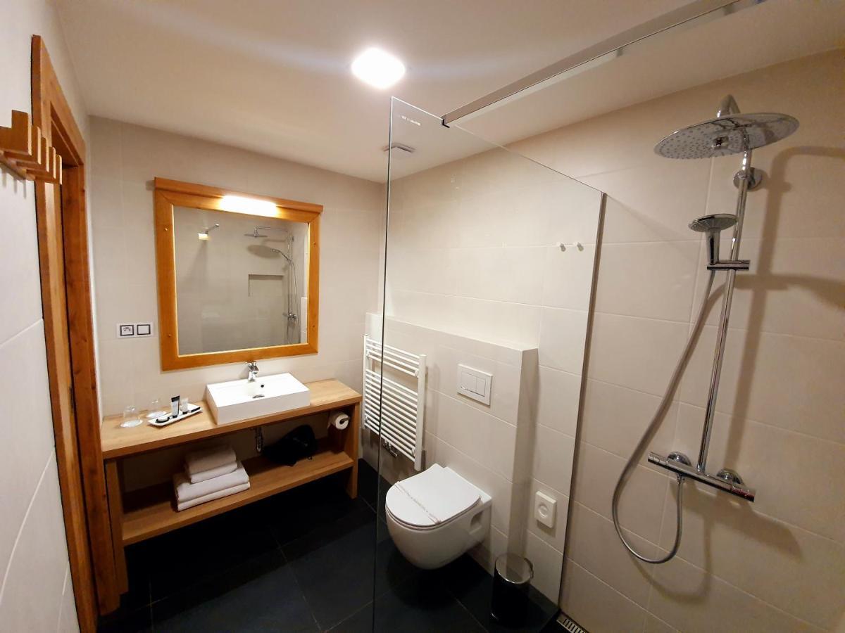 Hotel Kortus Jetrichovice  Bagian luar foto